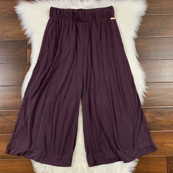 Sweaty Betty Pants - Sweaty Betty Peaceful Culotte Wide Leg Crop Pants